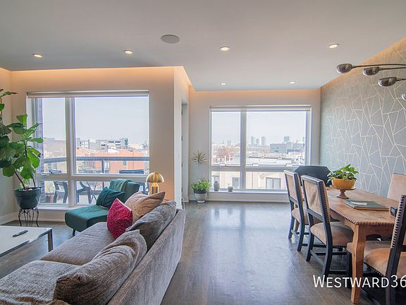 3rd image of 880 N Milwaukee Ave Unit 2S