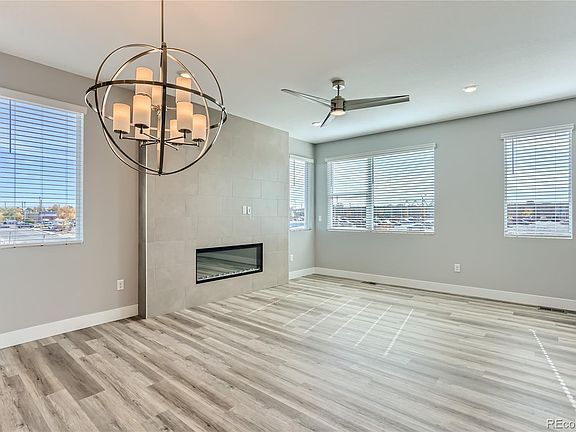 4th image of 304 Geneva St