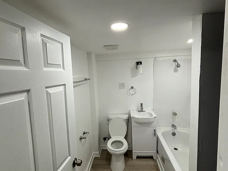 4237 Ulloa St #1 — Photo 3