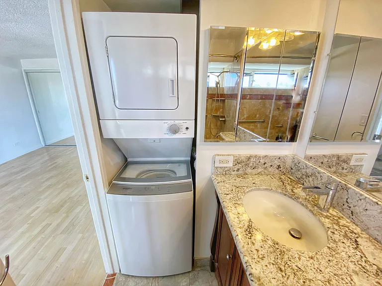 2525 Date St #1801-1 — Photo 6