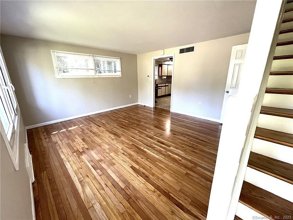 47 McLaughlin Ter, Derby, CT 06418 Zillow