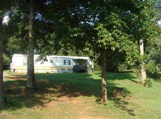 109 Sandy Ln, Westminster, SC 29693