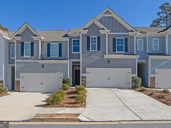 736 Woodstock Grove Dr, Woodstock, GA 30188