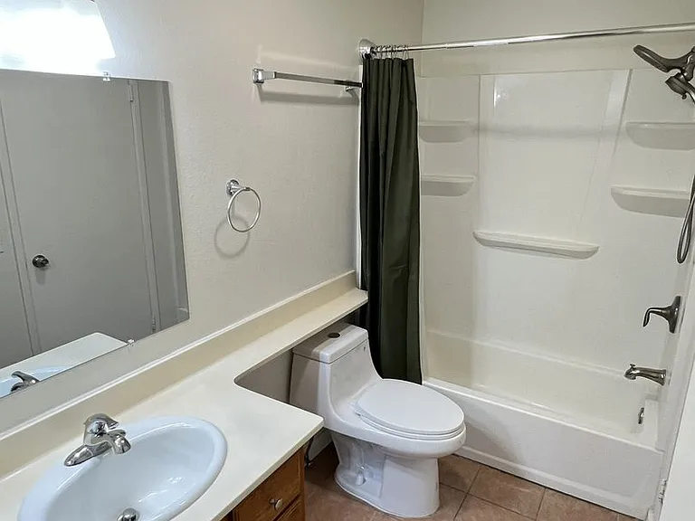 1910 W Palmyra Ave #92 — Photo 14