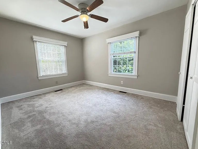 2667 Davis St — Photo 31