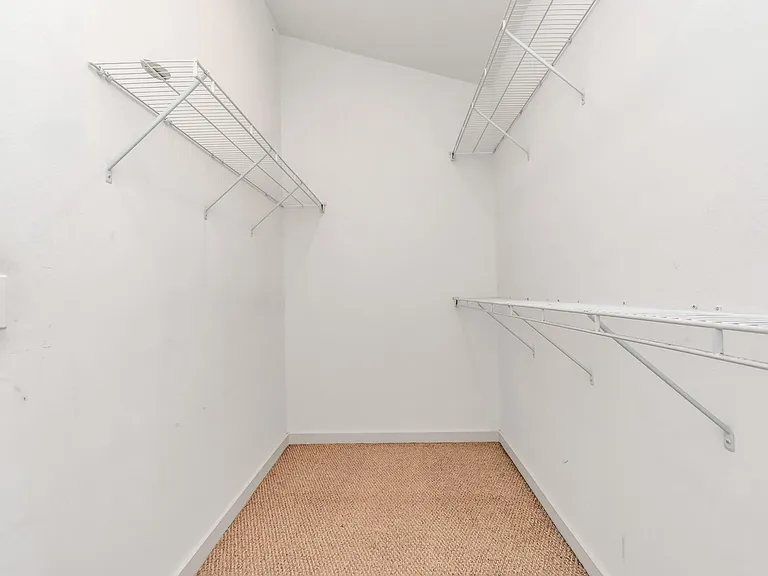 2605 Calumet St #38 — Photo 30