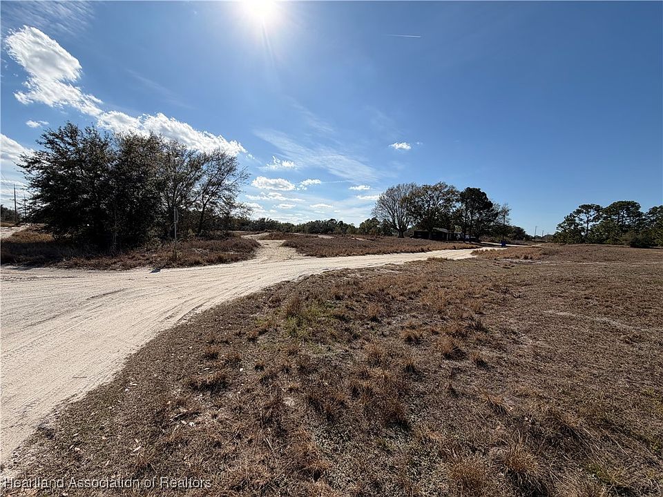 1st image of 2423 W Haviland Rd