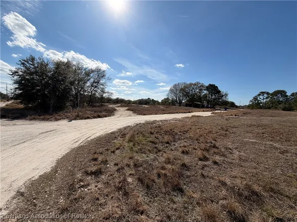 2423 W Haviland Rd, Avon Park, FL 33825