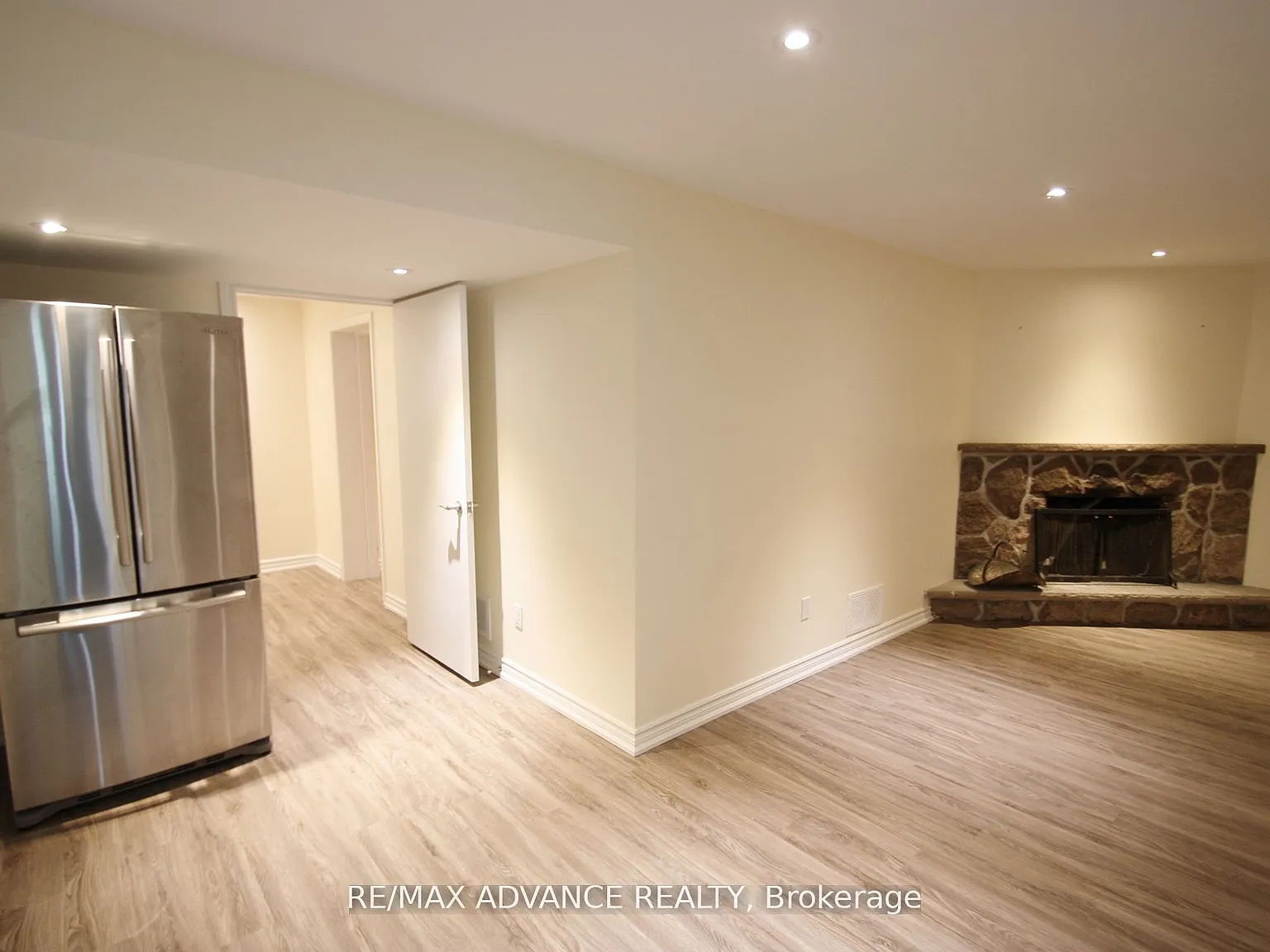 2 bed, $2,200 — Photo 3