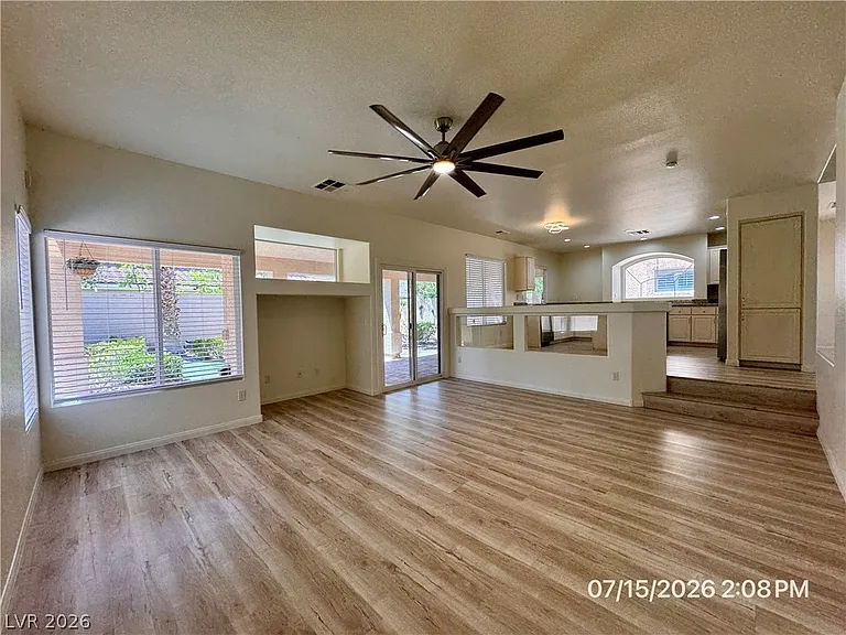 10921 Calcedonian St — Photo 14