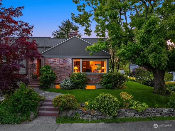 7555 1st Avenue NE, Seattle, WA 98115