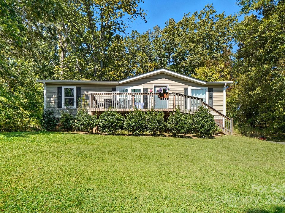 1st image of 5556 Hidden Oaks Dr