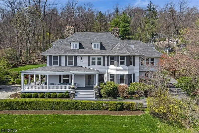 270 Up Mountain Avenue photo 1