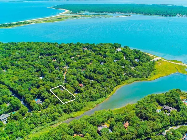 783 Hands Creek Road, East Hampton, NY 11937