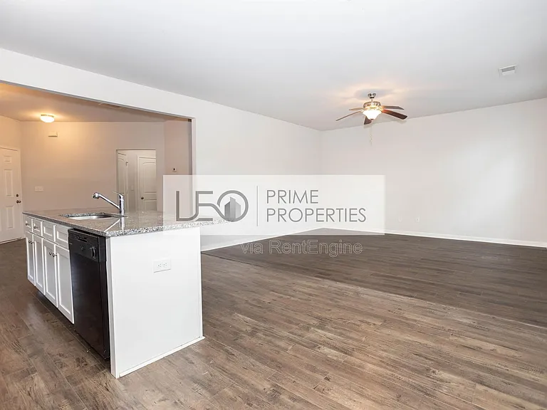 156 Daisy Cir — Photo 4