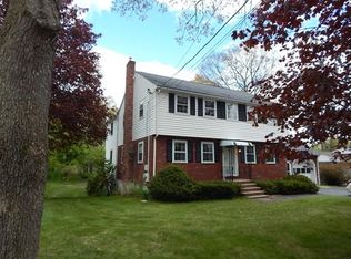 75 Elm St, Methuen, MA 01844
