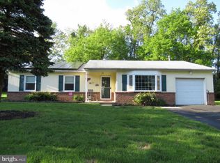 4 Donna Lynn Ln, LAWRENCEVILLE, NJ 08648