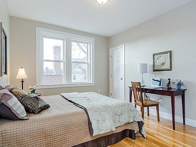 4 Leicester St #4 — Photo 7