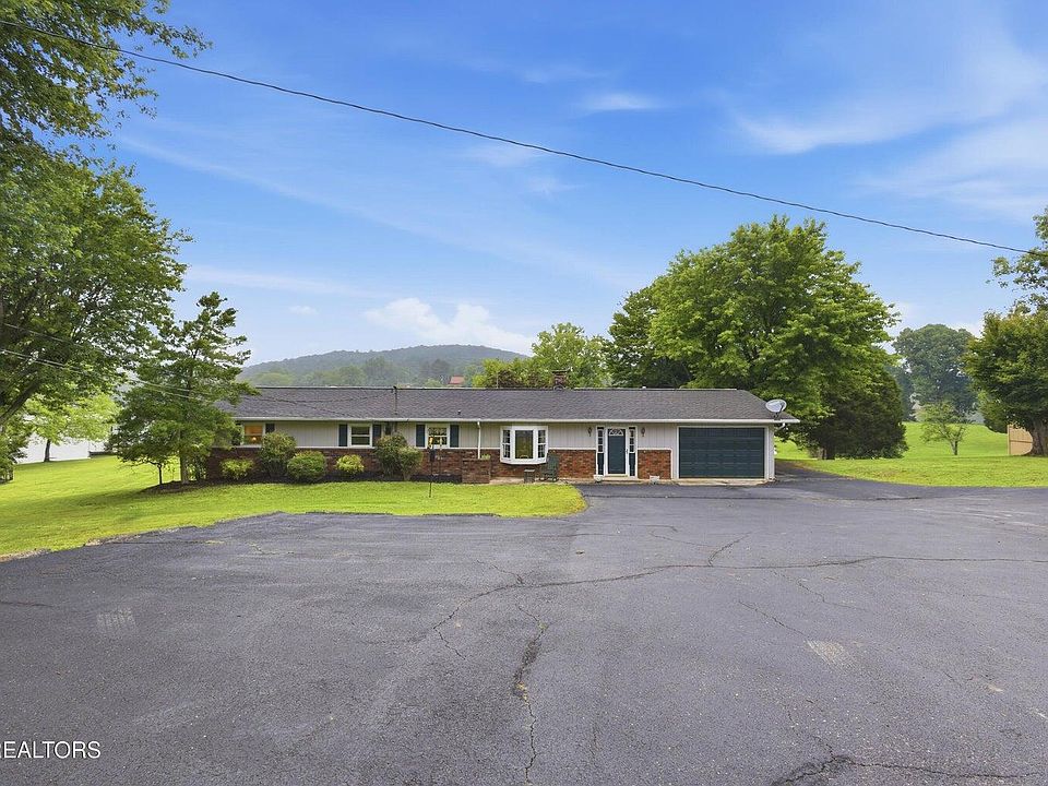 1st image of 102 Coffey Cir