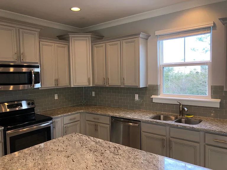 206 Montclair Ave — Photo 4