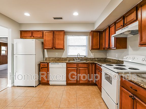 5th image of 7045 Willowwood St