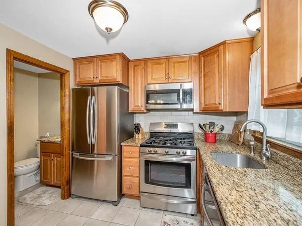 1431 Pawtucket Blvd Unit 14, Lowell, MA 01854