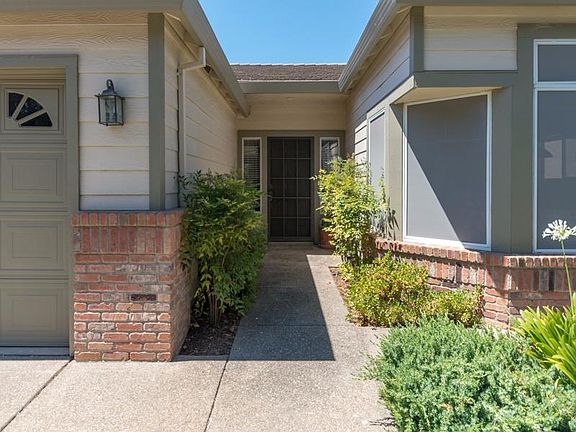 5th image of 516 Diamond Glen Cir
