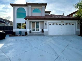 19842 NW 86th Ct, Hialeah, FL 33015