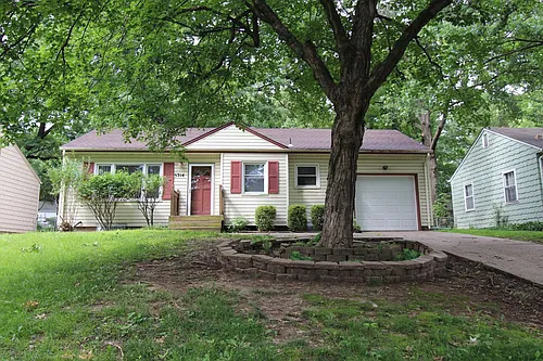 5314 Linden St Photo 1