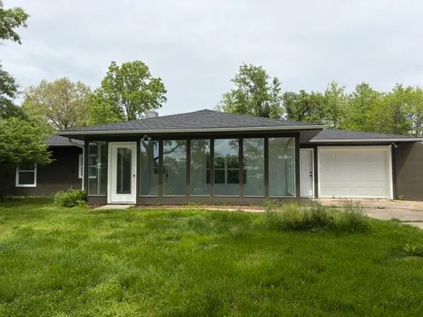 18400 N Perche Church Rd, Clark, MO 65243