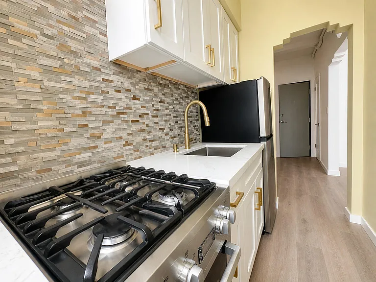 901 Collins Ave #209 — Photo 3