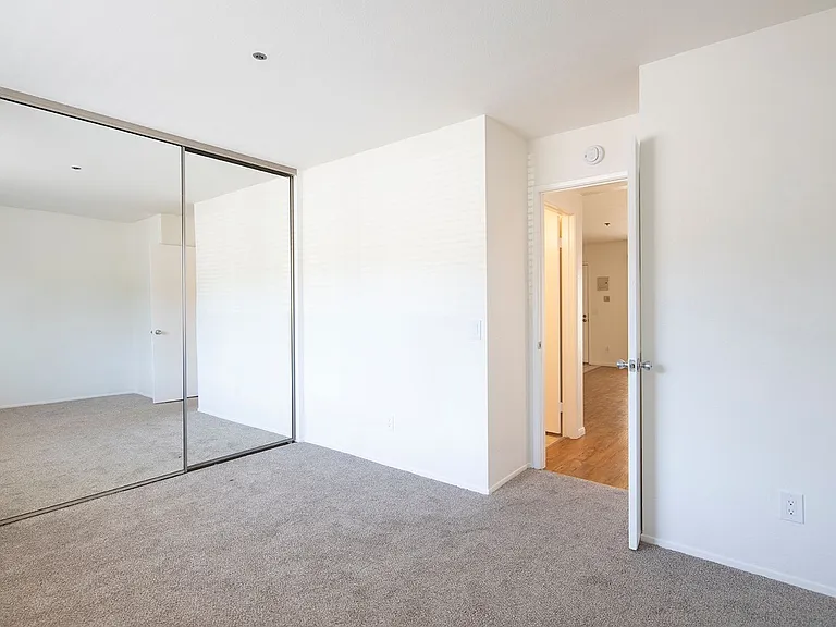 Jackson 23 Apartments — Photo 13