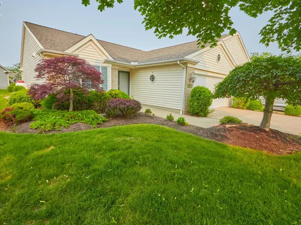 1718 E Waterberry Dr, Huron, OH 44839