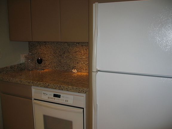 The appliances are newer