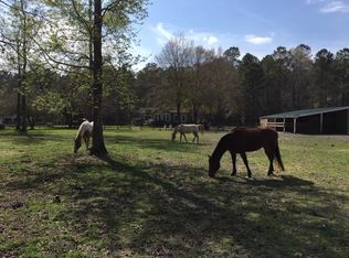 334 Oteri Ln, Huger, SC 29450