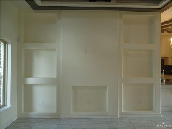 5th image of 3917 Alvarado St