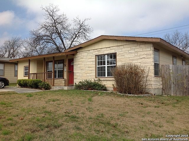 1st image of 303 Addax Dr
