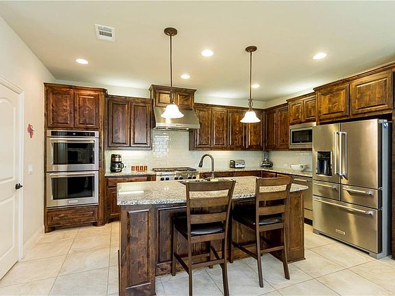 5th image of 1739 Eagle Crest Dr