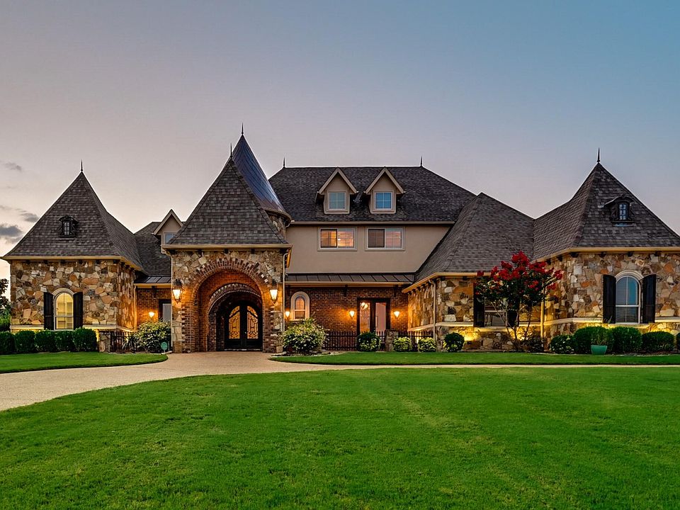1st image of 7001 Diamond Oaks Dr