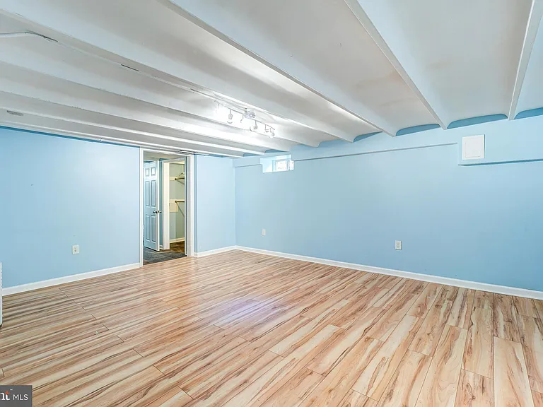 849 S Glebe Rd — Photo 24