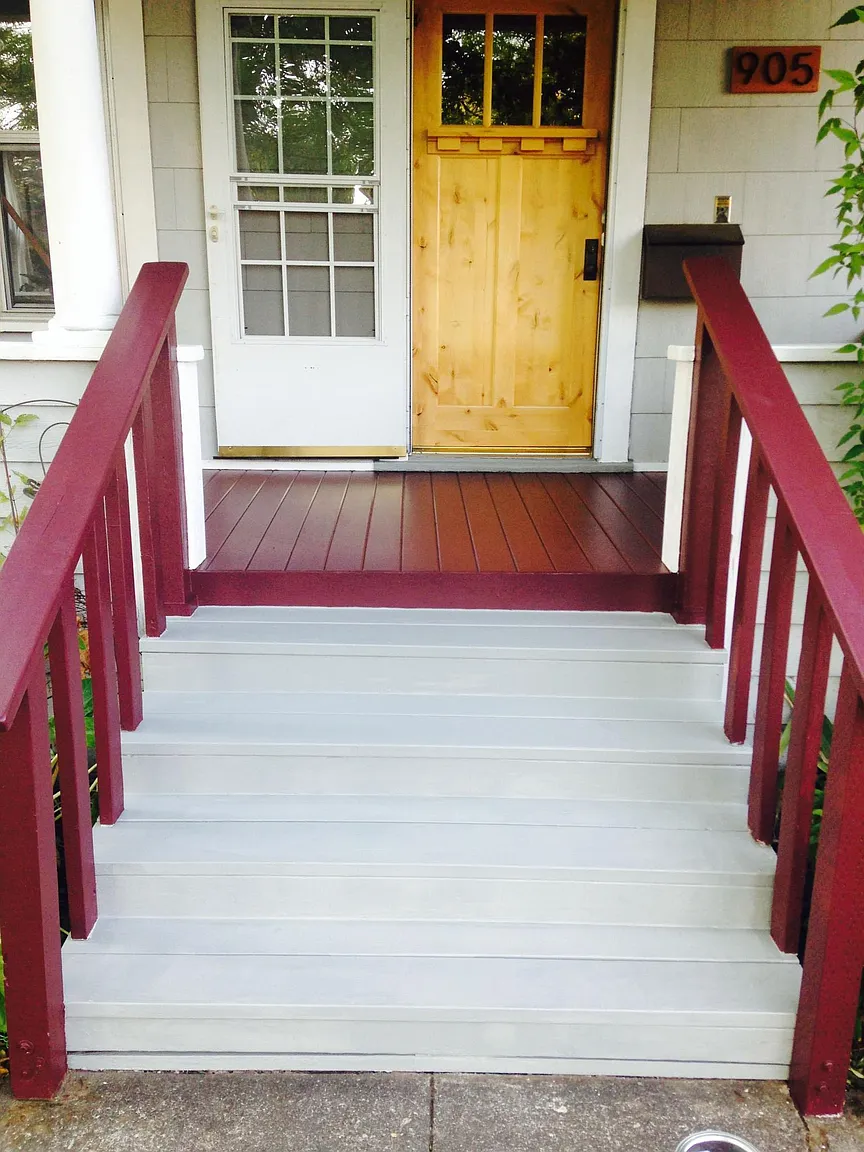 905 N Sumner St photo 1