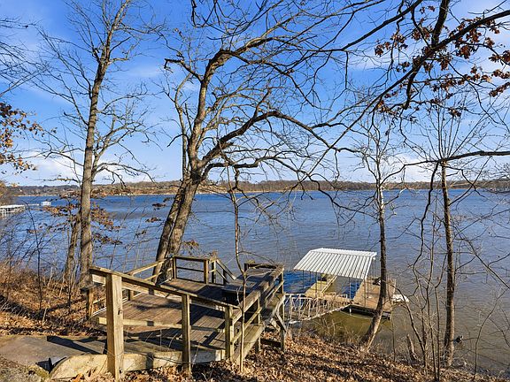 3rd image of 32180 S 627th Rd