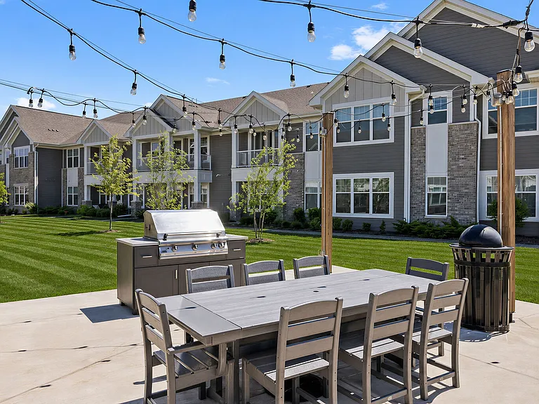 Seasons at River View Outdoor Grilling Station