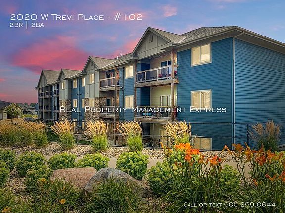 3rd image of 2020 W Trevi Pl #102