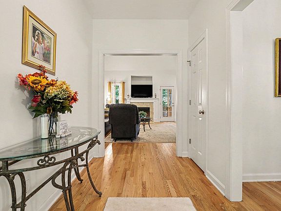 3rd image of 645 Timberlands Dr