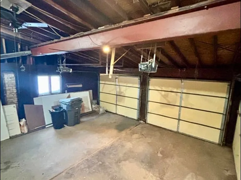 325 Winwood Ave — Photo 28