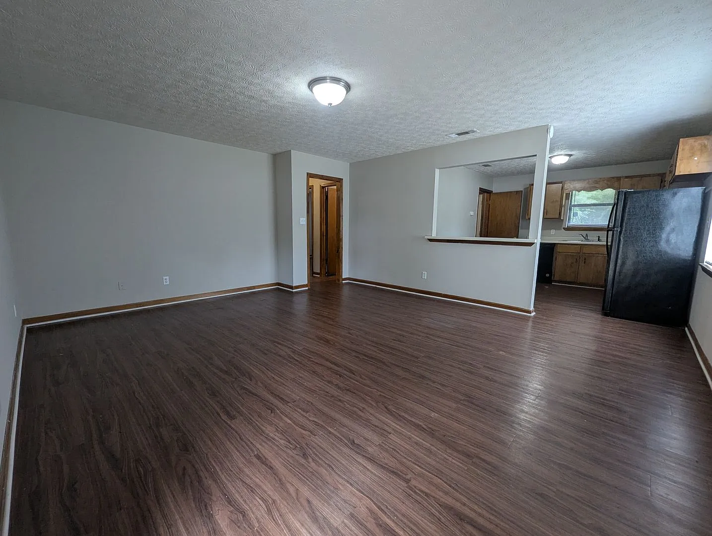 130/132 Cooper Springs Ct — Photo 2