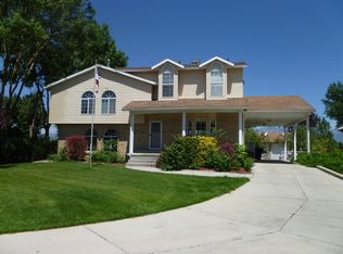 8235 S Derby Cir, West Jordan, UT 84088
