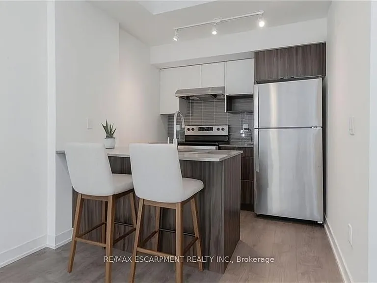 1135 Cooke Blvd #105 — Photo 5