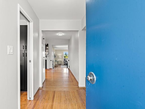 5th image of 1295 Chesterton Ave